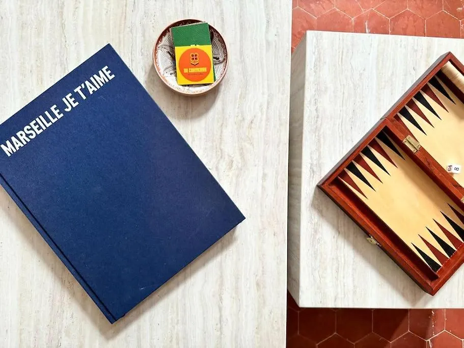 公寓 T2 Typique Et Decore Avec Gout - Quartier Vauban 马赛